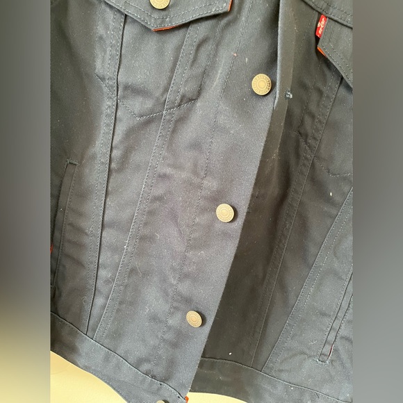 Men’s Levi’s Chicago Bears Jean Jacket - Picture 3 of 8